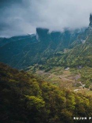 夏天“玻璃海”超惊艳 避暑我打满分